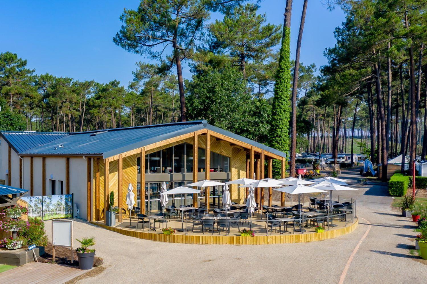 Sbvacances Tout Confort 2Ch Et 1Sdb, Environnement Calme Et Verdoyant Dans Camping 4 Etoiles แซ็งต์-จูเลียง-อ็อง-บอร์ง ภายนอก รูปภาพ